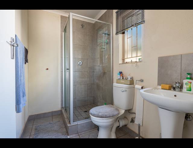 3 BEDROOM HOUSE FOR SALE IN SKY CITY